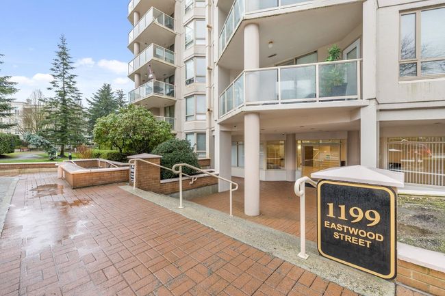 2402 - 1199 Eastwood Street, Condo with 2 bedrooms, 2 bathrooms and 2 parking in Coquitlam BC | Image 34