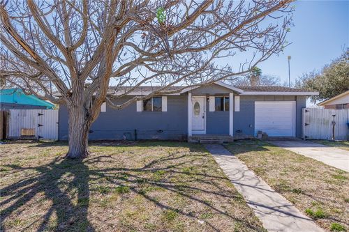 417 Polaris Pl, Corpus Christi, TX, 78418-3950 | Card Image