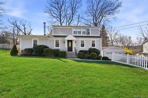 3617 Cooper Cooper St, Mohegan Lake, NY, 10547-1364 | Card Image