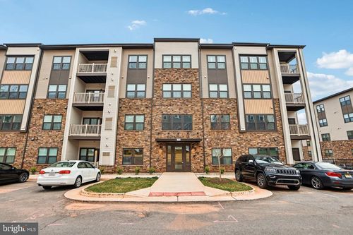 unit-103-21460 Mount Sterling Ter, STERLING, VA, 20164-9390 | Card Image