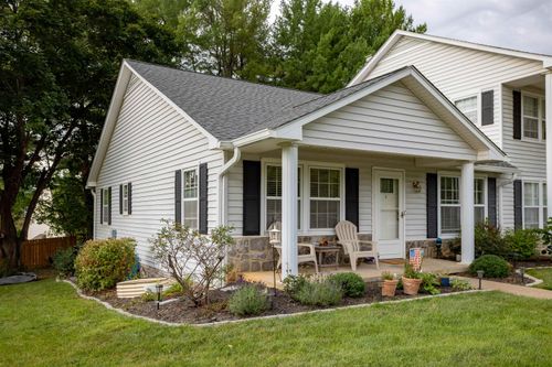 4 Shannon Pl, STAUNTON, VA, 24401 | Card Image