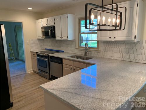 16518 Greenfarm Rd, Huntersville, NC, 28078-8243 | Card Image