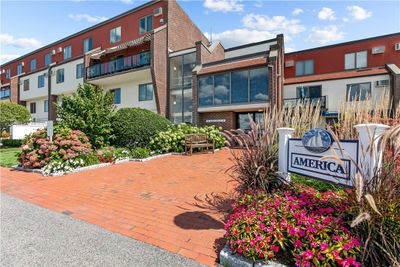 208 America, Condo with 2 bedrooms, 1 bathrooms and 2 parking in Newport RI | Image 1