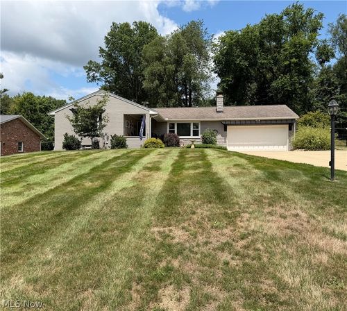 3747 Ashwood St Nw, Canton, OH, 44708-1601 | Card Image