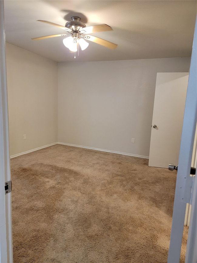 101 - 9837 Walnut St, Condo with 2 bedrooms, 1 bathrooms and null parking in Dallas TX | Image 9