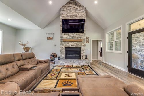 4697 Emmett Rd, Emmett, MI, 48022-2702 | Card Image