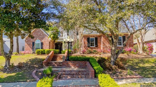 18229 Green Lakes Ct, Baton Rouge, LA, 70810-6035 | Card Image