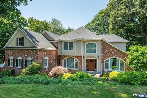 93 Coventry Way, Ringwood, NJ, 07456-2747 | Card Image