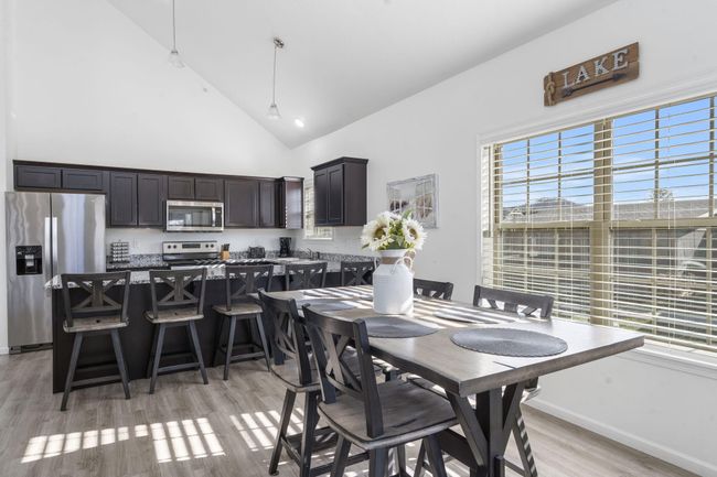 Kitchen/Dining | Image 12