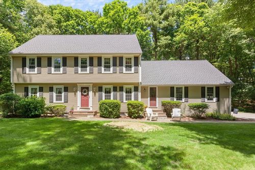 4 Quail Run Rd, Norfolk, MA, 02056-1710 | Card Image