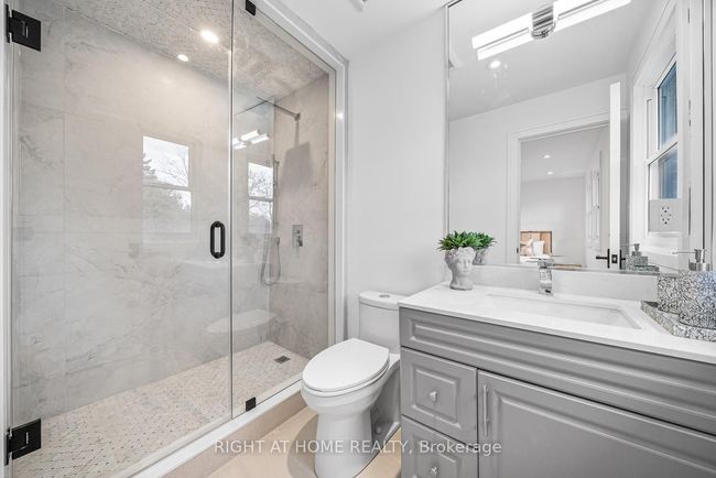 93 Pemberton Rd, House other with 6 bedrooms, 5 bathrooms and 6 parking in Richmond Hill ON | Image 20