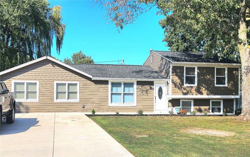 4 Loring Pl, Rochester, NY, 14624-3713 | Card Image