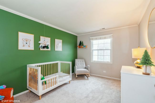 1073 Oswego Rd, Home with 2 bedrooms, 1 bathrooms and null parking in Naperville IL | Image 7