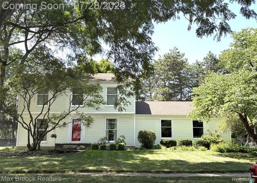 5443 Berwyck Dr, Troy, MI, 48085-3283 | Card Image