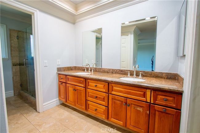 Master Bedroom bathroom | Image 9