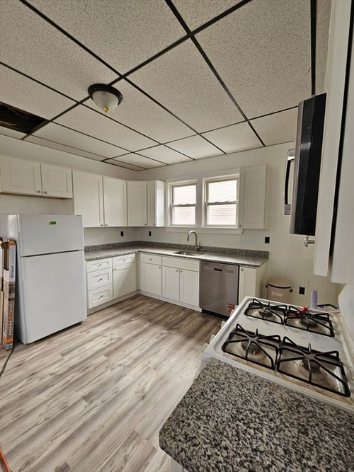1-162 Prospect St, Lawrence, MA, 01841-2860 | Card Image