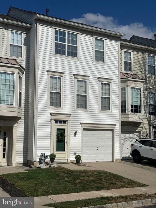 3 Firethorn Ln, Riverside, NJ, 08075-2883 | Card Image