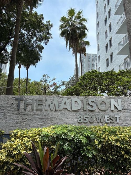 w-406-850 N Miami Ave, Miami, FL, 33136-3544 | Card Image