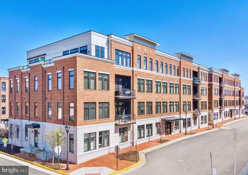 apt-202-2 Stationmaster St Se, LEESBURG, VA, 20175-3647 | Card Image