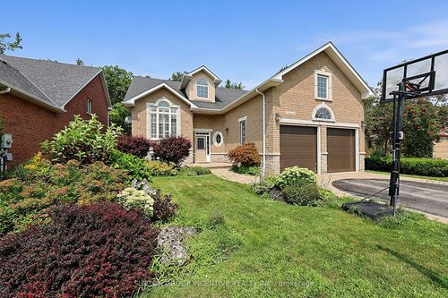 102 Cumming Dr, Barrie, ON, L4N0C7 | Card Image