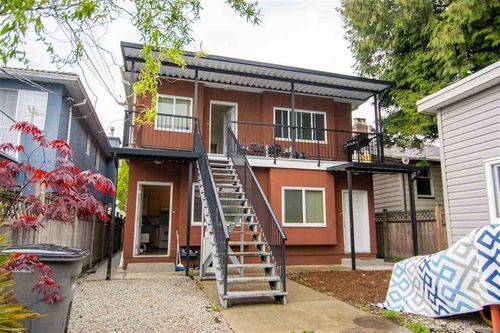 728 E 49th Ave, Vancouver, BC, V5W2H4 | Card Image