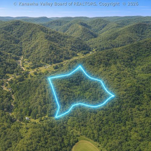 5038 Pring Dr, Cross Lanes, WV, 25313-1935 | Card Image