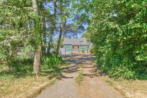 4109 K Pl, Seaview, WA, 98644-2097 | Card Image