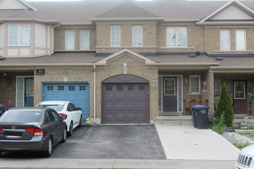 92 Tomabrook Cres, Brampton, ON, L6R0V4 | Card Image