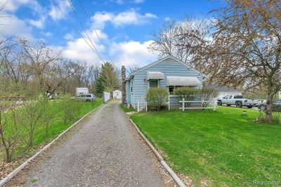 Exterior view of home | Image 3