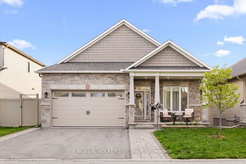 629 Bruxelles St, Embrun, ON, K0A1W0 | Card Image