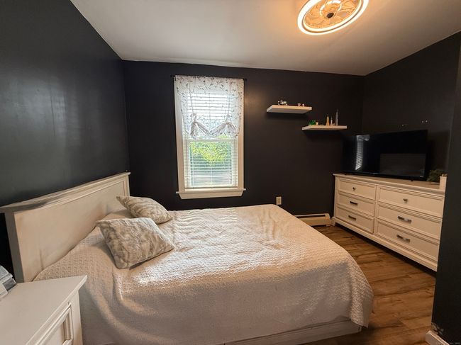 199 Mechanic St, Home with 5 bedrooms, 2 bathrooms and 4 parking in Killingly CT | Image 7