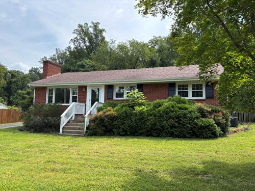 833 Clearwater Ave, Roanoke, VA, 24019-6217 | Card Image
