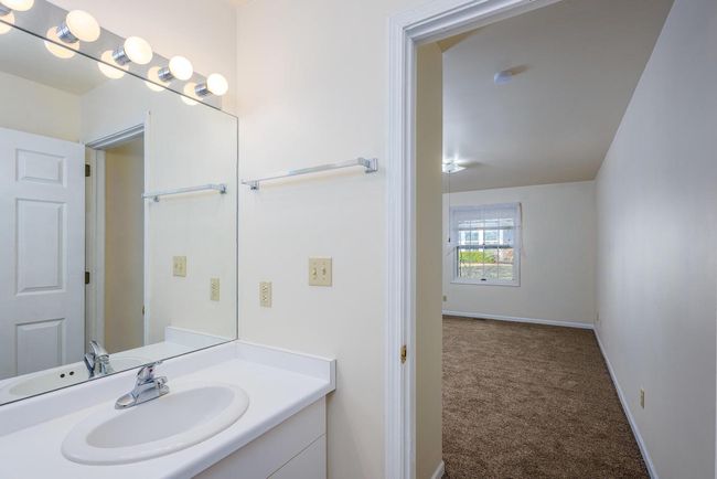 2 - 407 E 3rd Avenue, Condo with 2 bedrooms, 2 bathrooms and null parking in ELKHORN WI | Image 14
