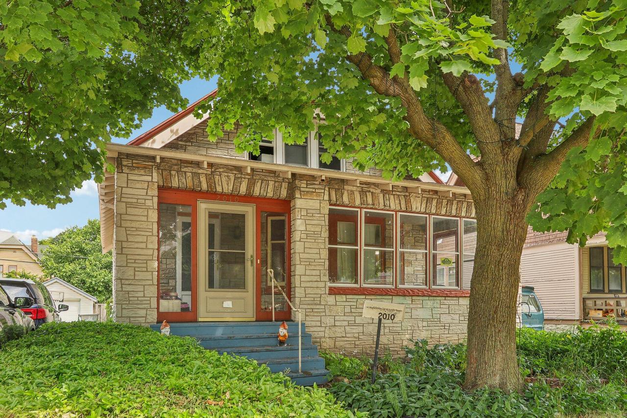 55th St, Milwaukee, WI 53208