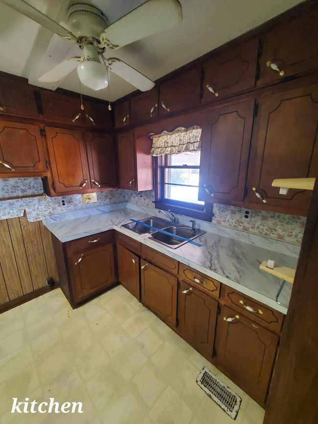 1063 Rabbit Trail Rd, House other with 3 bedrooms, 2 bathrooms and 2 parking in Five Points TN | Image 11