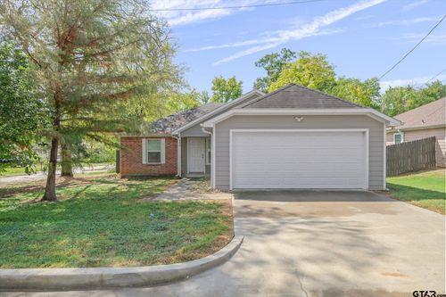 555 Foster, Canton, TX, 75103 | Card Image