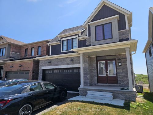 61 Starboard Cres, Welland, ON, L3B0M7 | Card Image