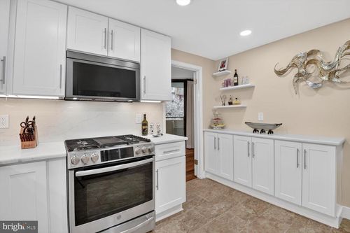 402w-4620 N Park Ave, CHEVY CHASE, MD, 20815-4581 | Card Image