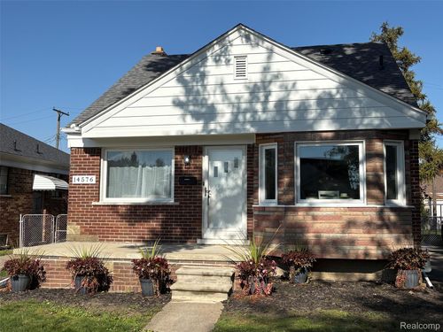 14576 Oceana Ave, Allen Park, MI, 48101-1855 | Card Image