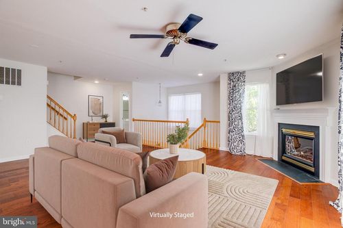 11268 Stagestone Way, MANASSAS, VA, 20109-7621 | Card Image