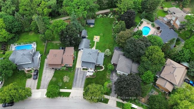 125 Macgregor Cres, House other with 3 bedrooms, 2 bathrooms and 5 parking in Waterloo ON | Image 45