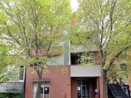 0-945 W Huron St, Chicago, IL, 60642-6028 | Card Image