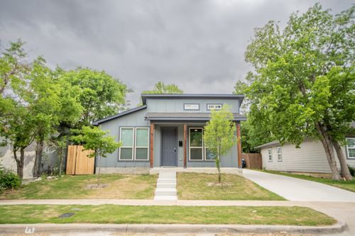 836 E Maddox Ave, Fort Worth, TX, 76104-7505 | Card Image