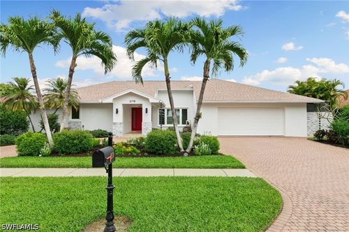 25-2178 Pine Woods Cir, NAPLES, FL, 34105-2544 | Card Image