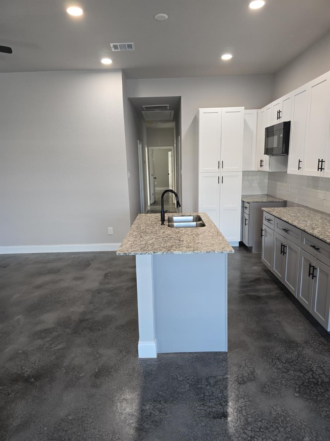 Residential Lease in Kendleton 4