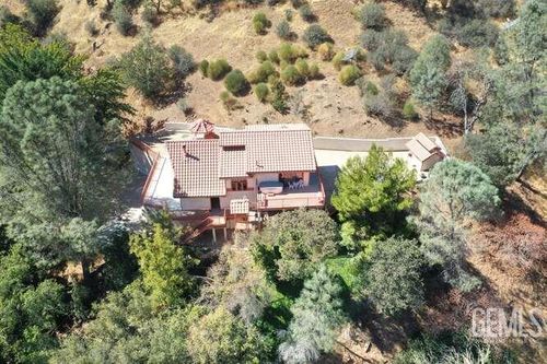 19182 Caliente Creek Rd, Caliente, CA, 93518-1126 | Card Image