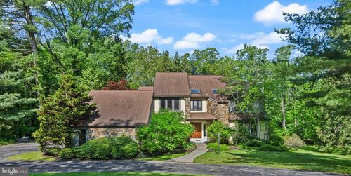 6 Chestnut Ln, ROSE VALLEY, PA, 19063-4209 | Card Image