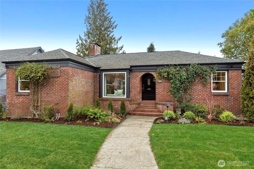 12021 1st Ave Nw, Seattle, WA, 98177-4503 | Card Image