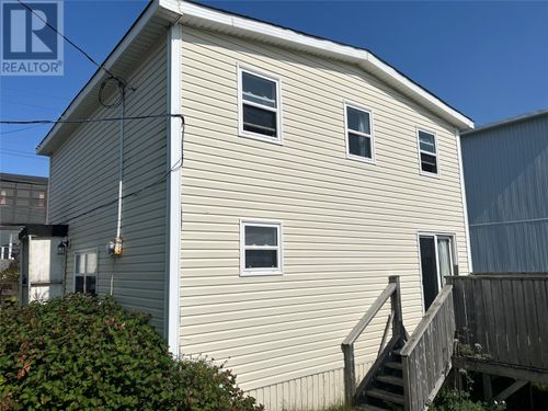 8 Main St W, Channel Port aux Basques, NL, A0M1C0 | Card Image