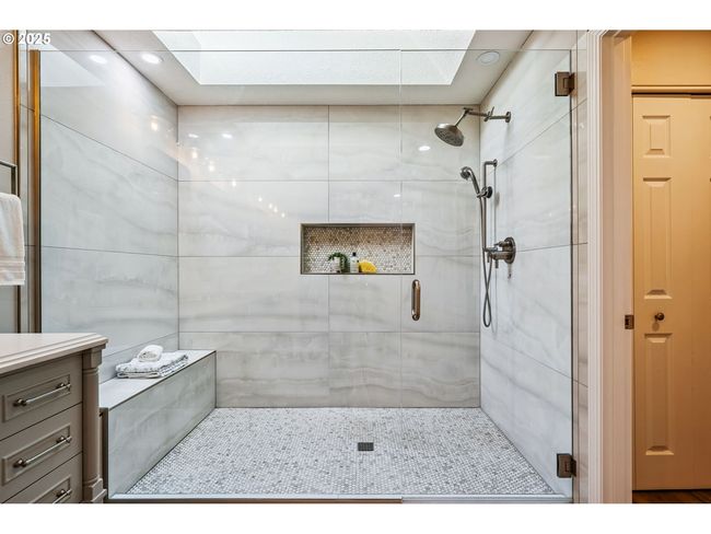 Owner's Suite Bathroom | Image 30